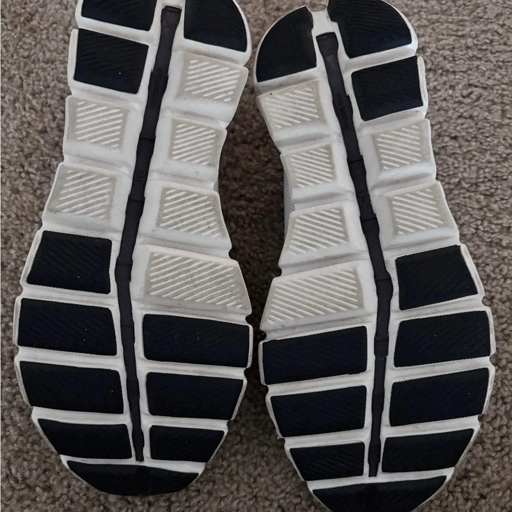 Worn 3x, On Running Black and White Athletic Shoes - Picture 2 of 6